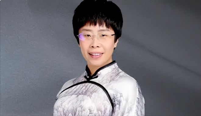 曝光：不要房车只要这个条件男士望而却步冰球突破豪华版app44岁蒙曼父母征婚(图2)