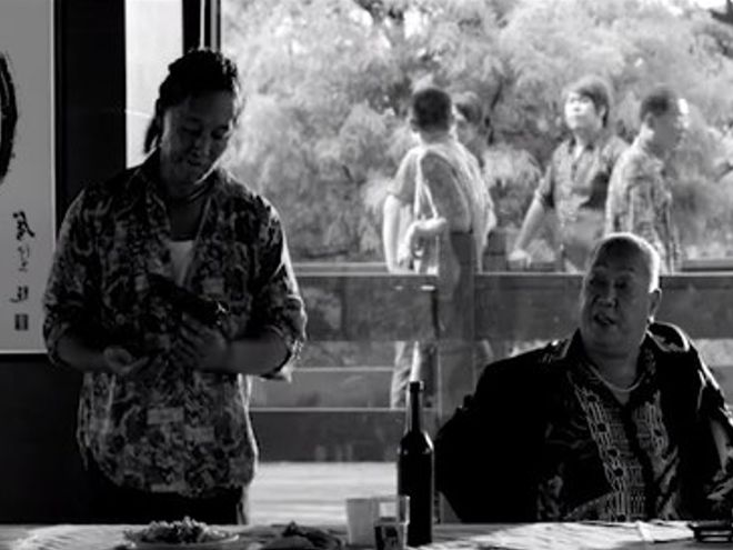 多日无人察觉已发臭王菲前经纪人悼念冰球突