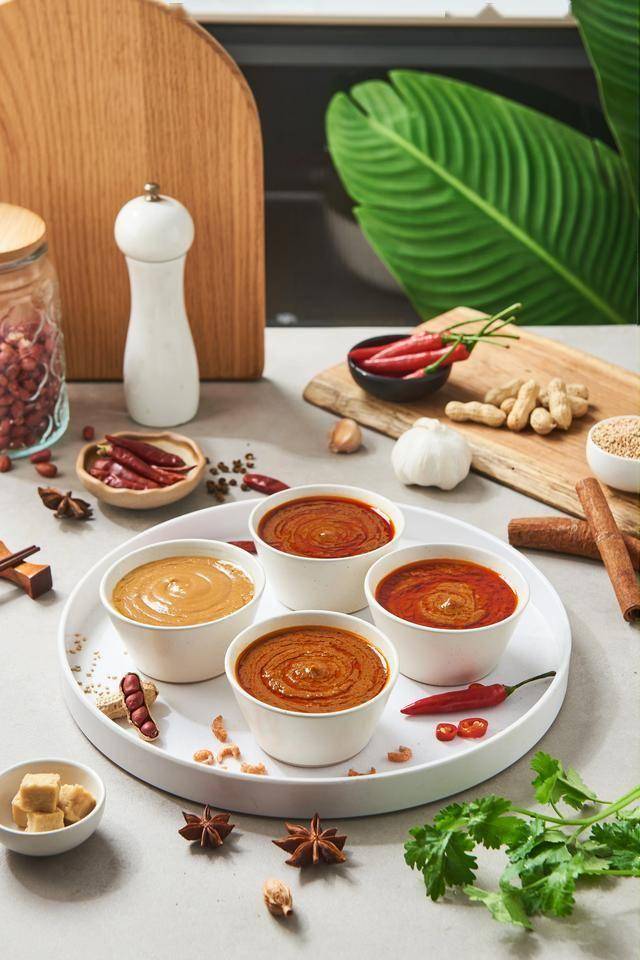 忆川崎让家的火锅吃出“店里香”冰球突破正规网站三代人的火锅记(图4) 忆川崎让家的火锅吃出“店里香”冰球突破正规网站三代人的火锅记(图4)